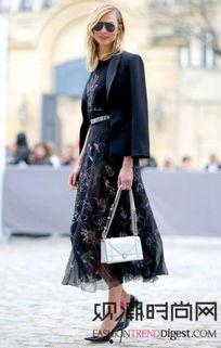 会穿搭的欧美女明星,揭秘会穿搭的欧美女明星的时尚秘籍