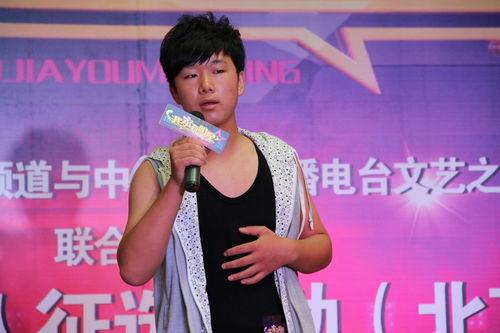 家有明星邓鸣璐,邓鸣璐的璀璨星途与家庭温馨瞬间