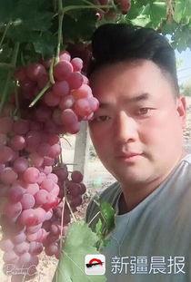 哈密吃瓜小伙,揭秘新疆特色美食背后的故事