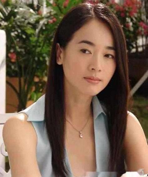 头条左小青图片,优雅气质令人惊艳