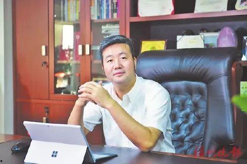 华人头条邹湘溪,华人头条的领军人物，引领华文媒体新潮流