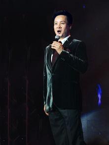 蓝天明星,揭秘蓝天明星的闪耀时刻