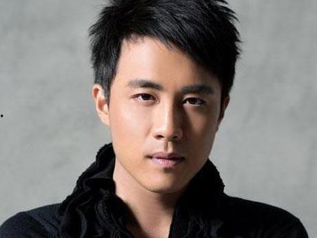 男明星谁的,揭秘我国当红男明星的成长之路